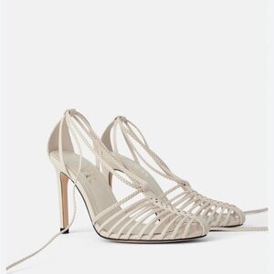 NWT Zara heeled fisherman sandals in a light beige leather, size 9 Or 40 EU.